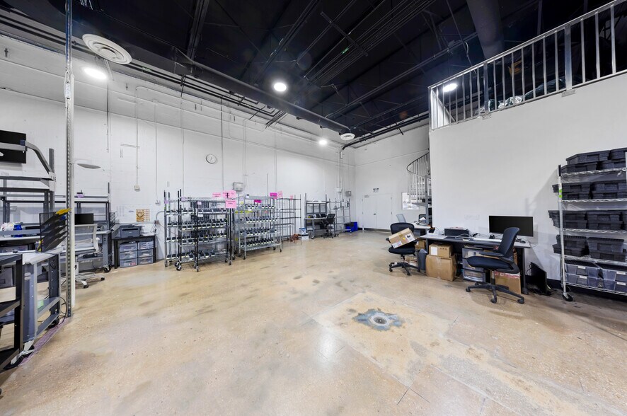More Photos Of 601 W 20th St, Hialeah Warehouse For Sale