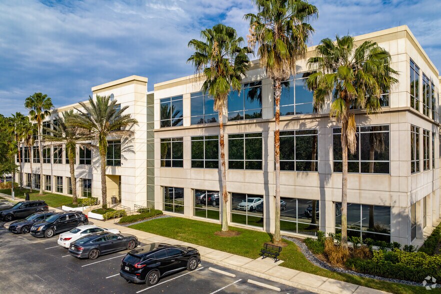 More Photos Of 18302 Highwoods Preserve Pky, Tampa Office For Lease