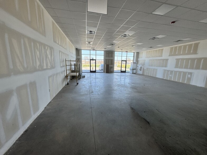 More Photos Of 5246 Murfreesboro Rd, La Vergne Freestanding For Lease