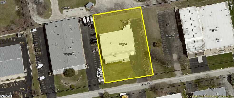 More Photos Of 201 Poplar Pl, North Aurora Distribution For Sale