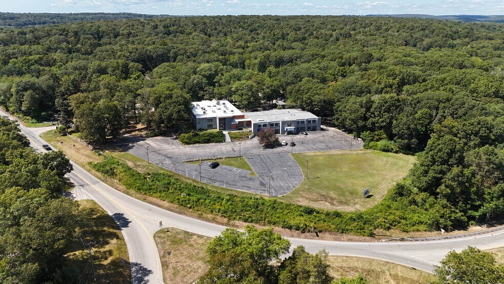 More Photos Of 183 Providence New London Tpke, North Stonington Unknown For Lease