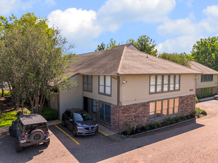 More Photos Of , Baton Rouge Office For Sale