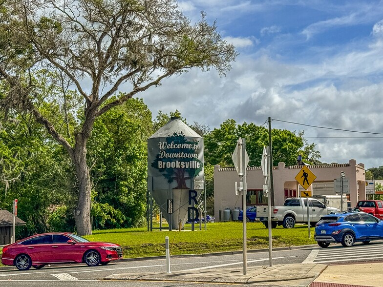 More Photos Of 615 Old Hospital Dr, Brooksville Land For Sale