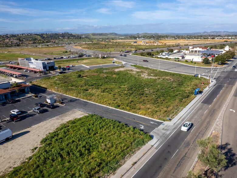 More Photos Of NWC Mission Ave & Foussat Rd, Oceanside Land For Lease