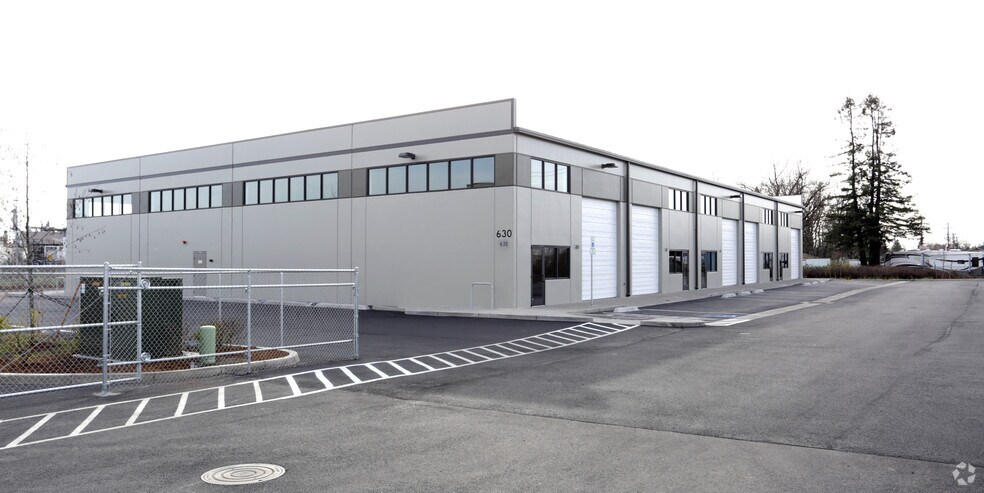 Primary Photo Of 630 30th St, Springfield Warehouse For Lease