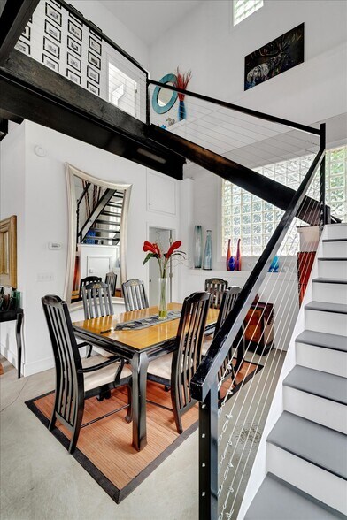 More Photos Of 282 Walker St SW, Atlanta Apartments For Sale