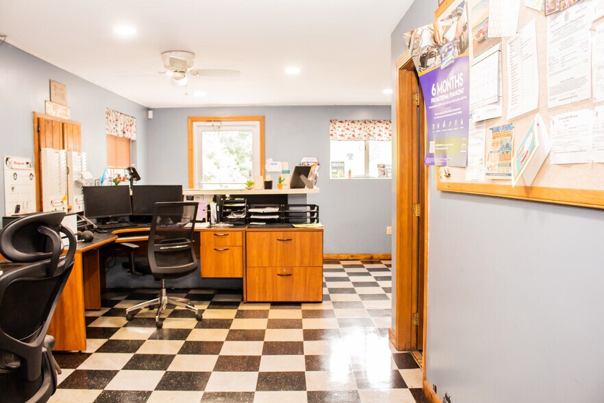 More Photos Of 8 Englewood St, Webster Auto Repair For Sale