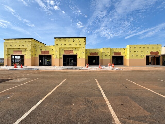 More Photos Of 3151 Russell Pky, Warner Robins General Retail For Lease