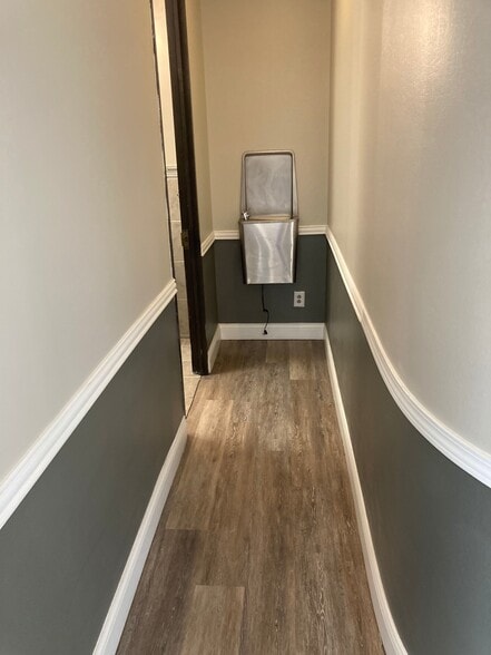 More Photos Of 6677 Rookin St, Houston Storefront Retail Office For Sale