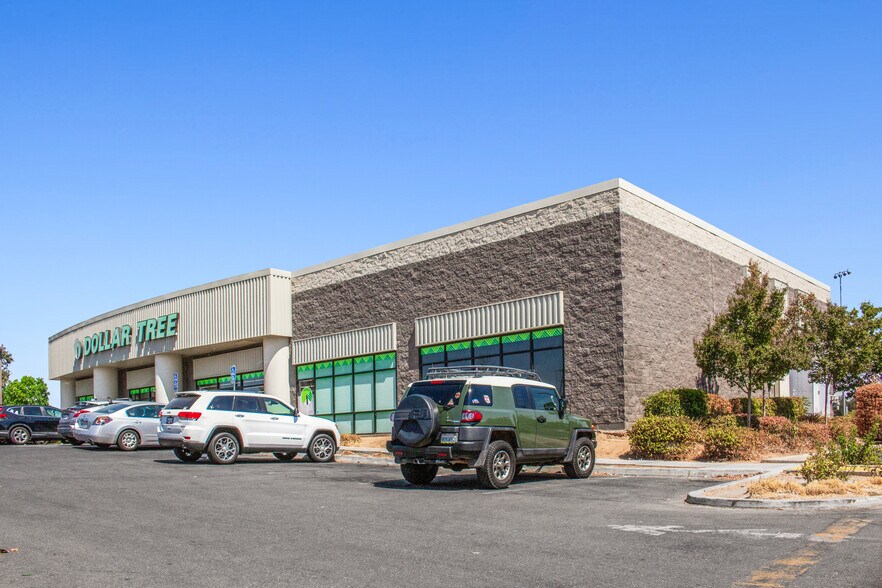 More Photos Of 6350-6370 N Figarden Dr, Fresno Freestanding For Sale
