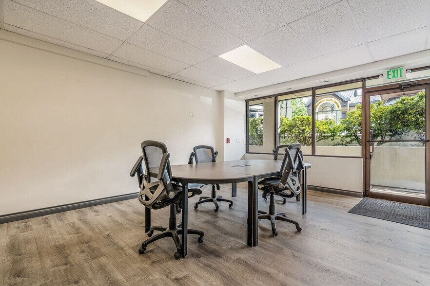 More Photos Of 30 Benchmark Rd, Avon Office For Sale