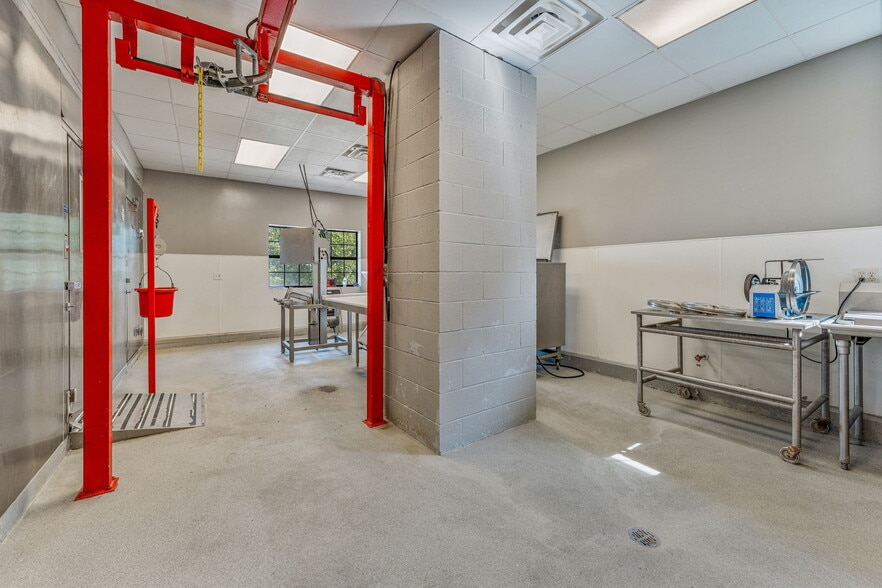 More Photos Of 1321 N FM 56, Glen Rose Trailer Camper Park For Sale