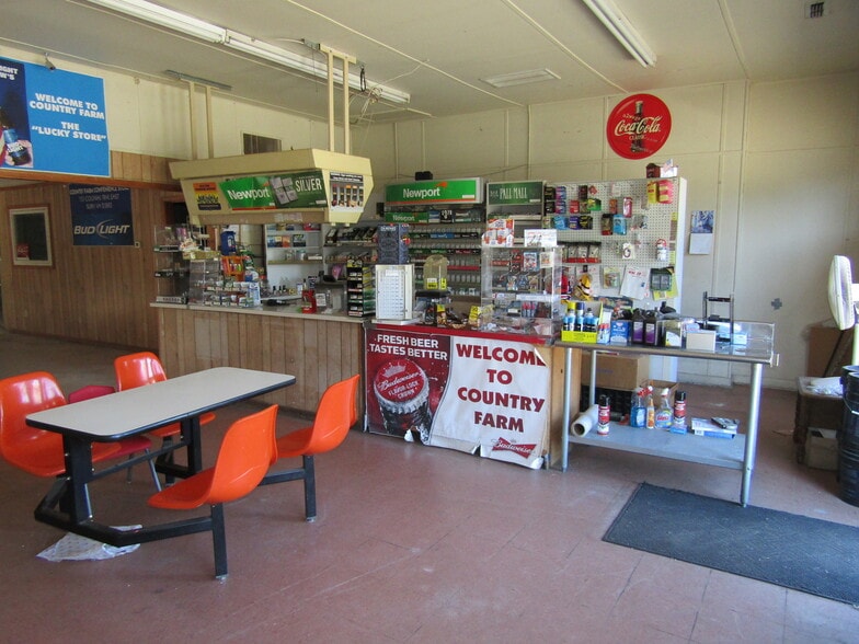 More Photos Of 150 Colonial Trl E, Surry Convenience Store For Sale