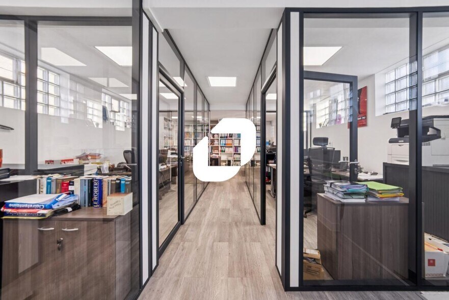 More Photos Of 20 Rue Paul Bert, Boulogne-Billancourt Office For Sale