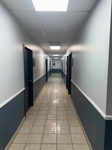 More Photos Of 717 Ponce de Leon Blvd, Coral Gables Office For Sale