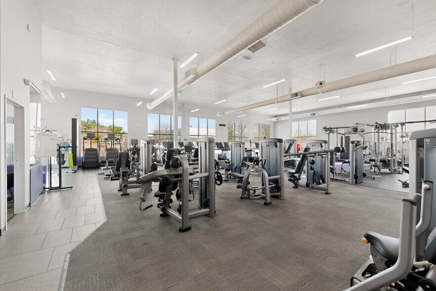 More Photos Of 9368 Valley View Dr NW, Albuquerque Apartments For Sale