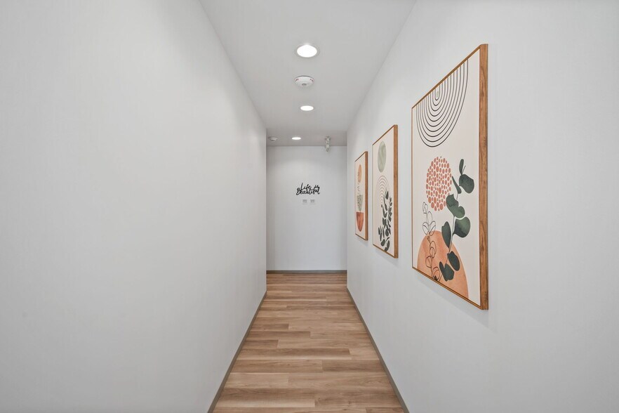 More Photos Of 6909 Grand Blvd, Houston Medical For Lease