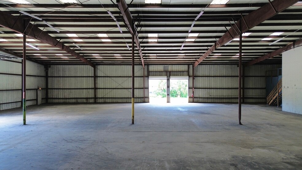 More Photos Of 115 Edwards Dr, Rockledge Manufacturing For Sale