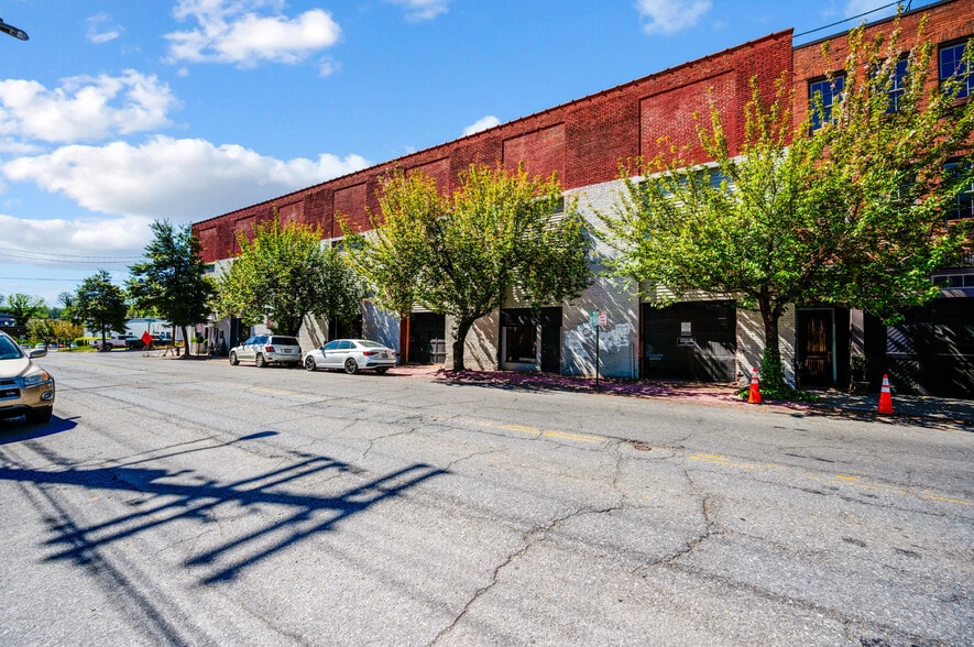 More Photos Of 107 13th St, Lynchburg Warehouse For Sale