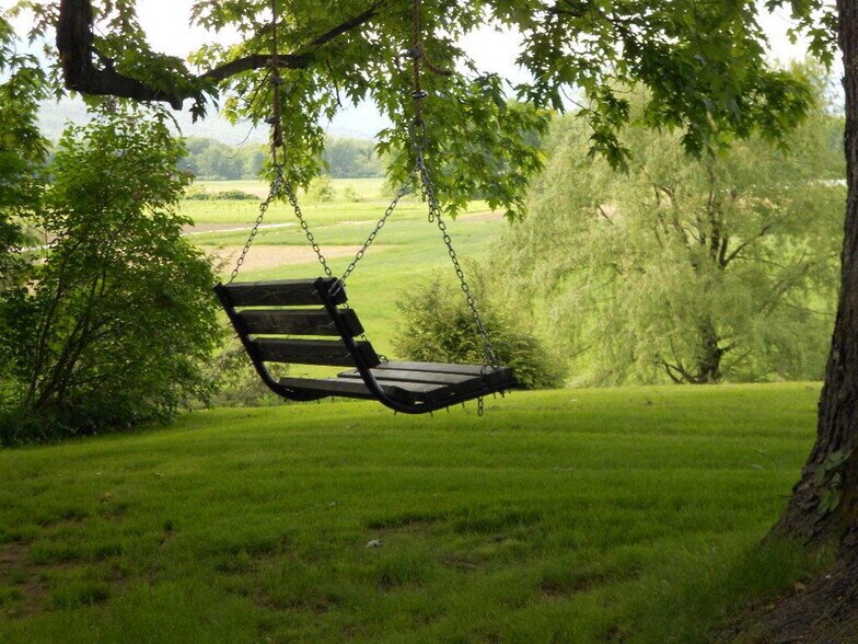 More Photos Of 548 Main St, Fryeburg Hotel For Sale