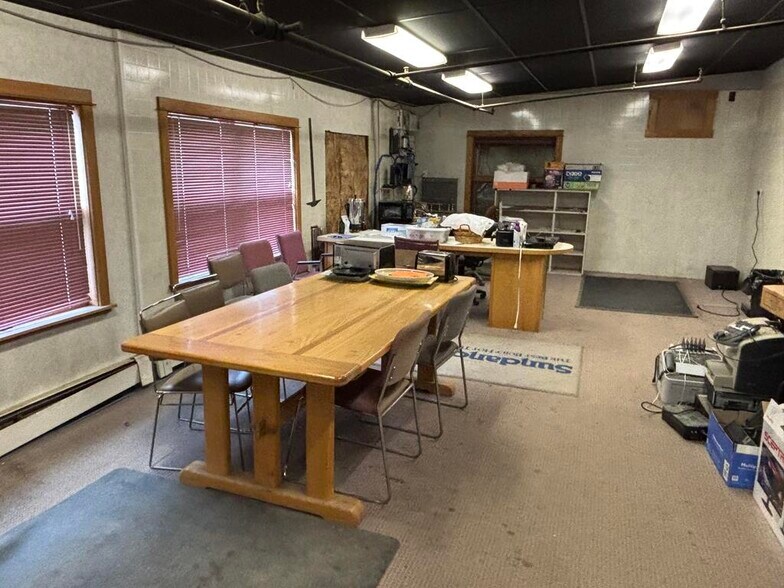 More Photos Of 43 State St, Presque Isle General Retail For Sale