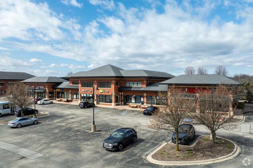 More Photos Of 4003 Plainfield-Naperville Rd, Naperville Coworking Space