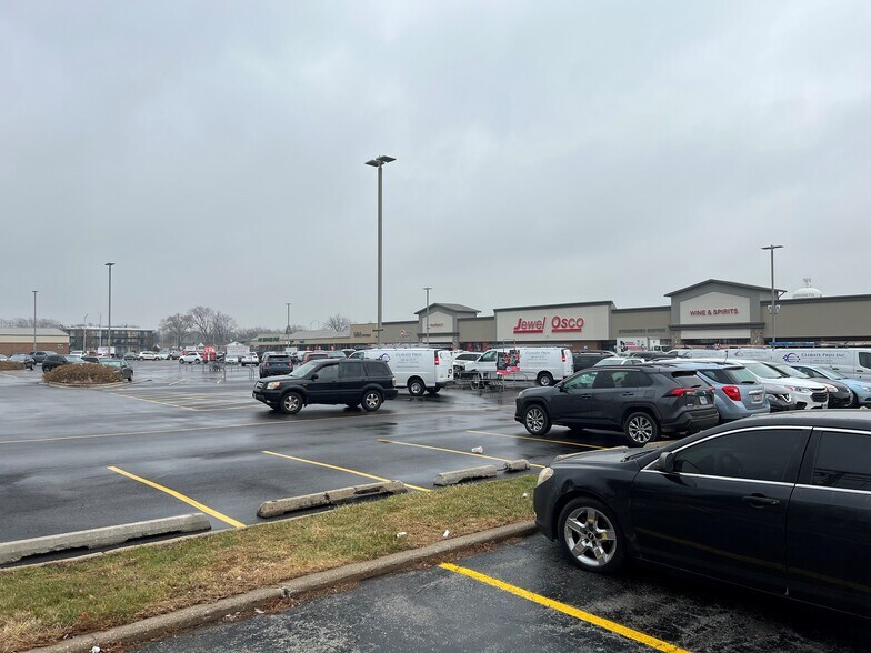 More Photos Of 3315 W 115th St, Merrionette Park General Retail For Lease