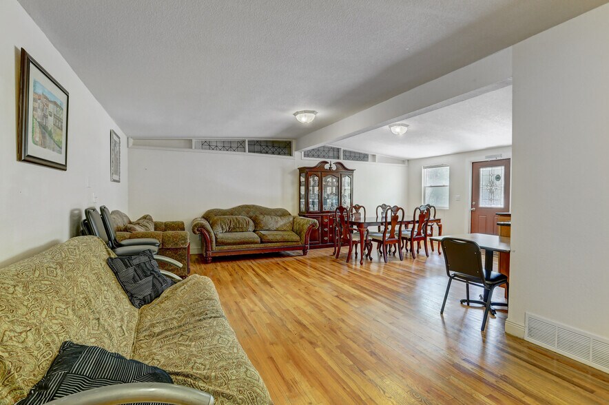 More Photos Of 5370 Carr St, Arvada Specialty For Sale