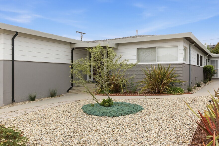 More Photos Of 6257 La Tijera Blvd, Los Angeles Multifamily For Sale