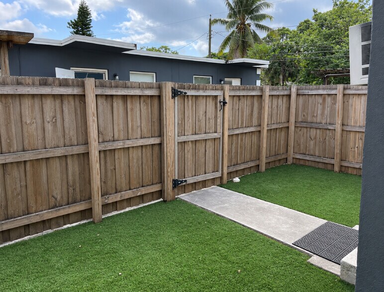 More Photos Of 426 NW 14th Ave, Fort Lauderdale Apartments For Sale