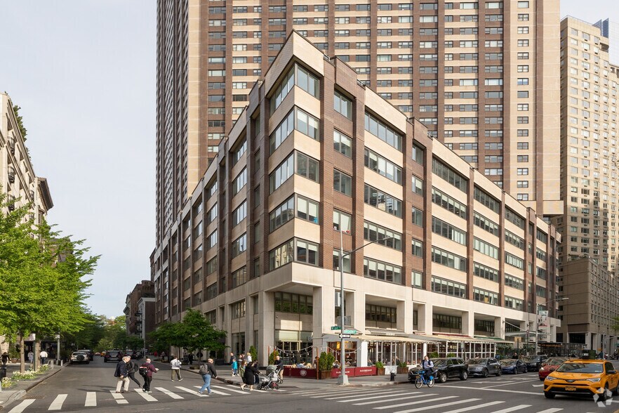 Primary Photo Of 1900 Broadway, New York Coworking Space