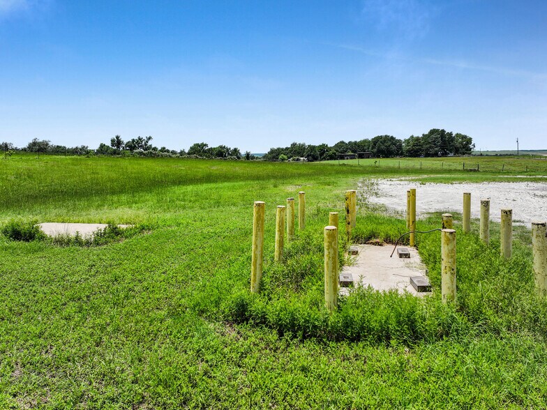 More Photos Of 7387 TX-164 Hwy, Buffalo Warehouse For Lease