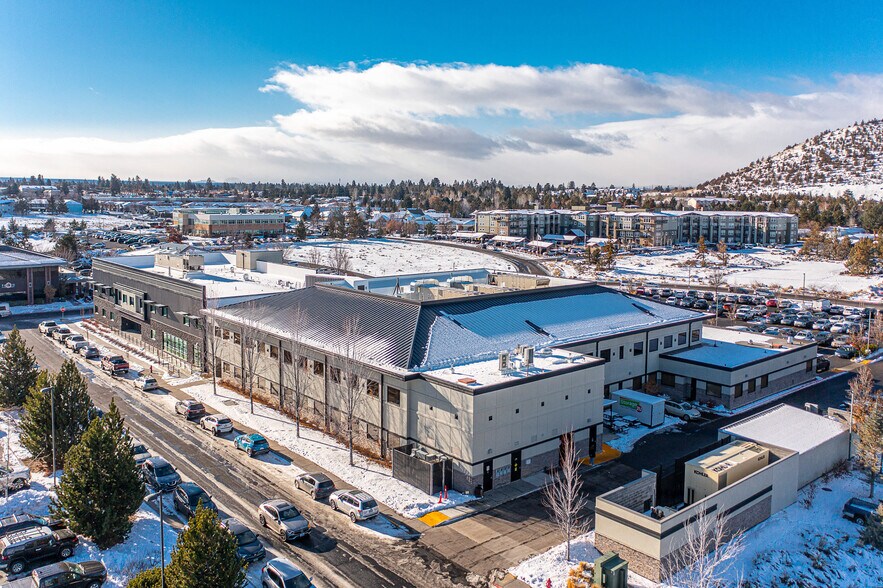 More Photos Of 1342 NE Medical Center Dr, Bend Medical For Lease