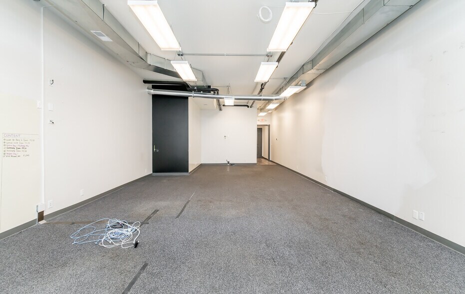 More Photos Of 10612-10614 Meeting St, Prospect Storefront Retail Office For Lease