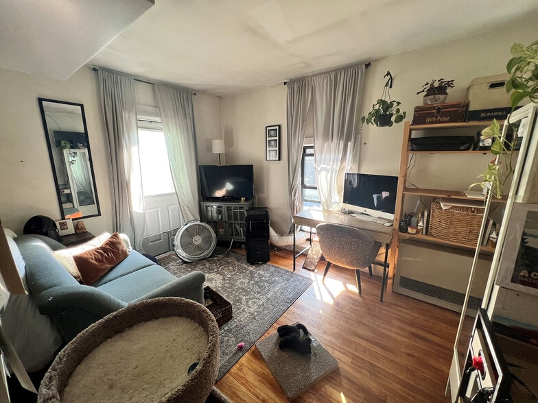 More Photos Of 200 Brackett St, Portland Storefront Retail Residential For Sale