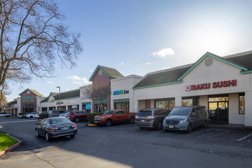 More Photos Of 805-831 Harbor Blvd, West Sacramento Freestanding For Sale
