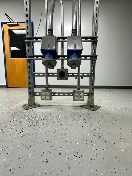 More Photos Of 1980 S West Blvd, Vineland Manufacturing For Lease