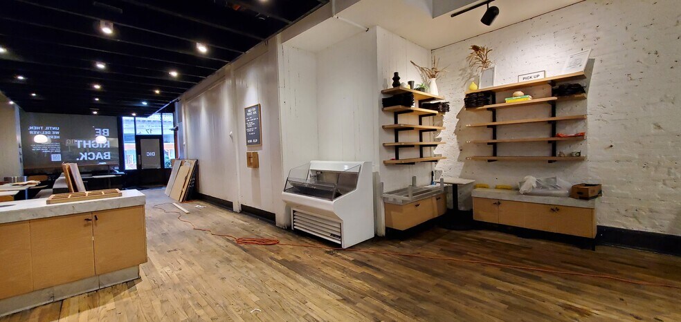 More Photos Of 17 E 17th St, New York Apartments For Lease