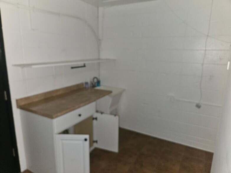 More Photos Of 849 Gravenstein Ave, Sebastopol General Retail For Lease