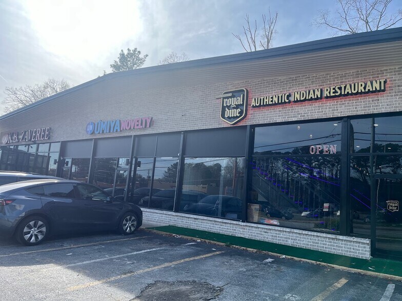 More Photos Of 1850 Lawrenceville Hwy, Decatur Freestanding For Lease