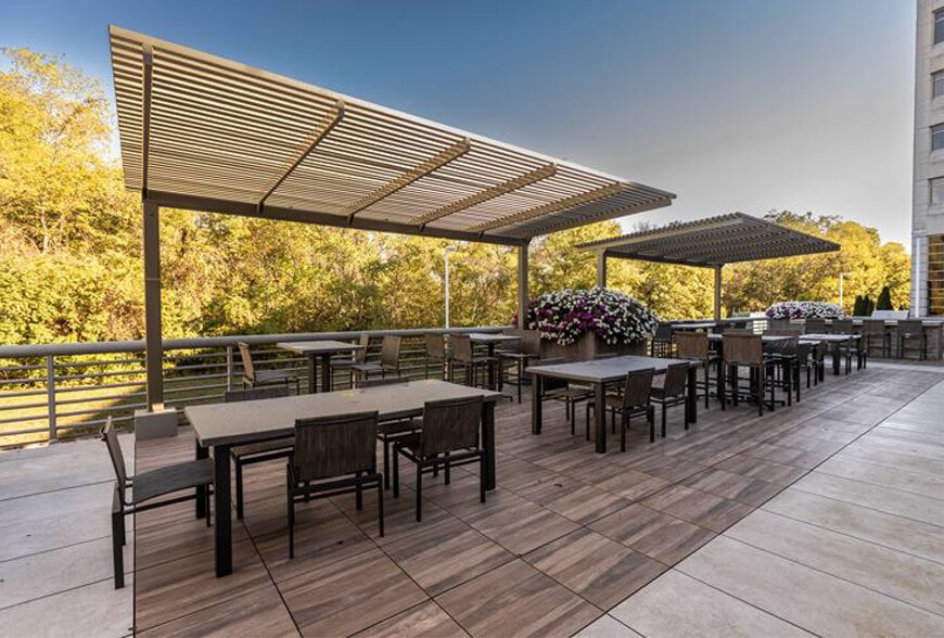 More Photos Of 7000 Midland Blvd, Amelia Office For Lease