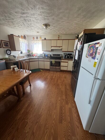 More Photos Of 2905 W Sunset Blvd, Spokane Hotel For Sale