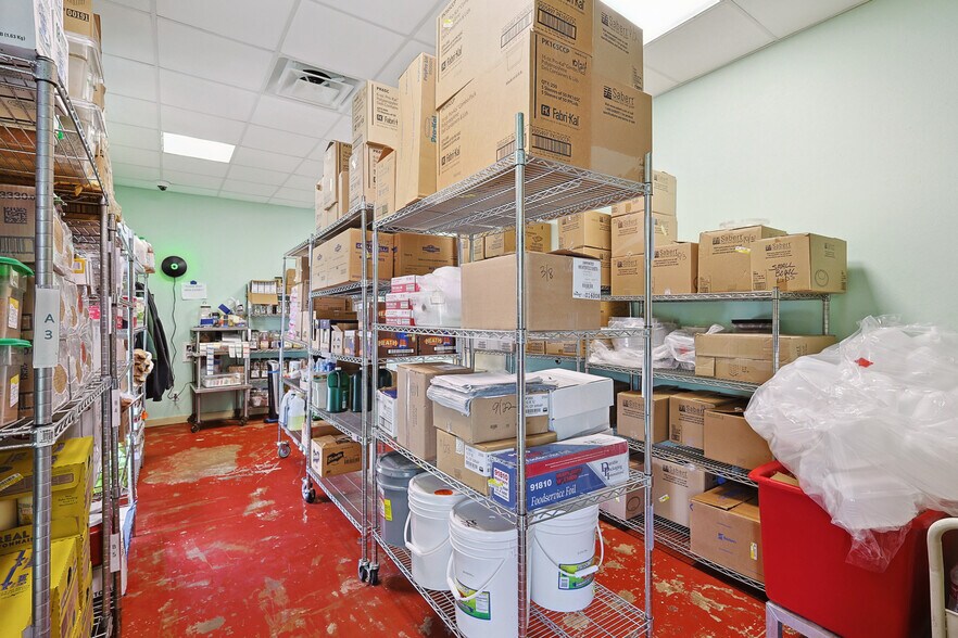 More Photos Of 8620 Clifford St, Fort Worth Restaurant For Sale