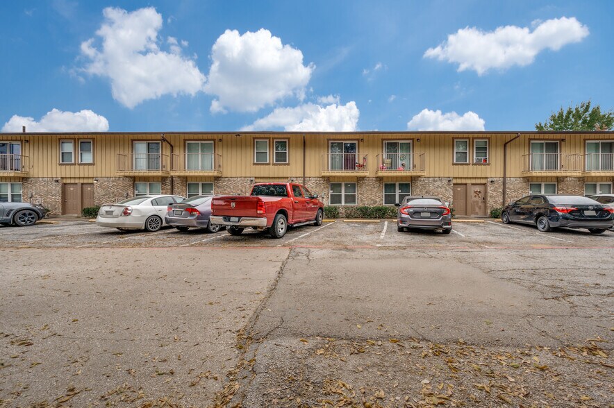 More Photos Of 1221 N Britain Rd, Irving Apartments For Sale