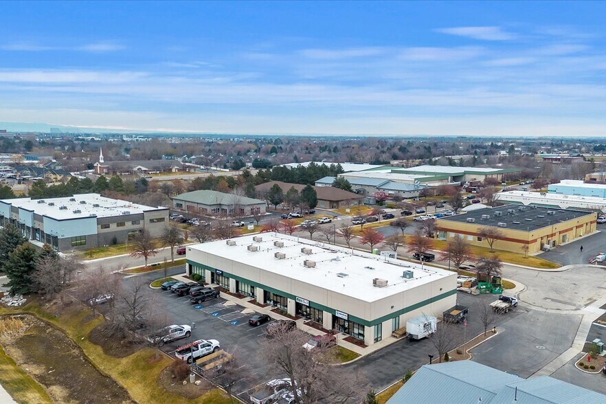 More Photos Of 1311 E Franklin Rd, Meridian Warehouse For Lease