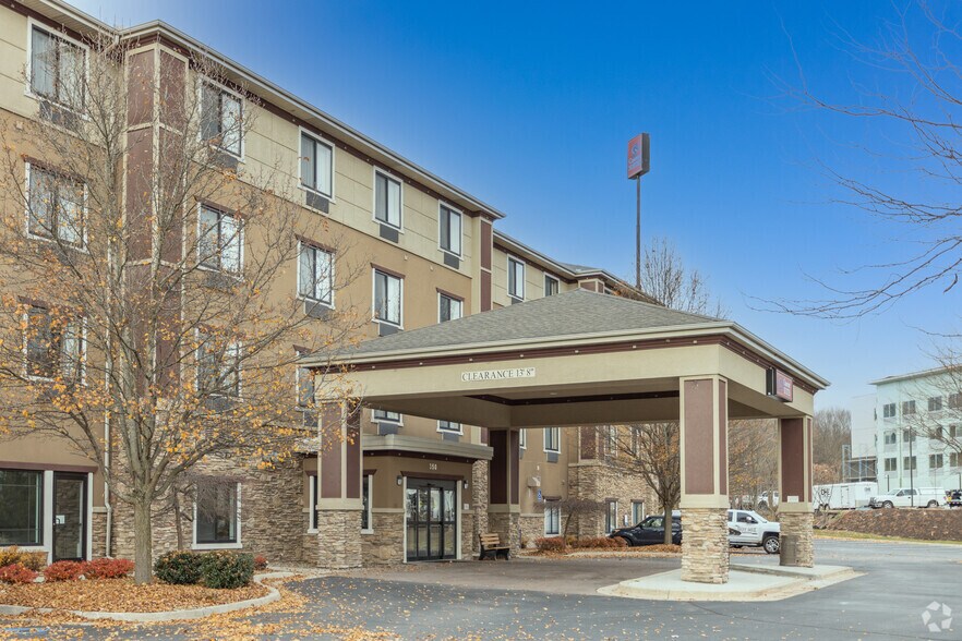 More Photos Of 350 Dodge Rd NE, Comstock Park Hotel For Sale