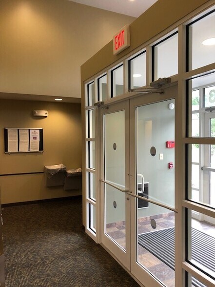 More Photos Of 6483 Transit Rd, East Amherst Medical For Lease