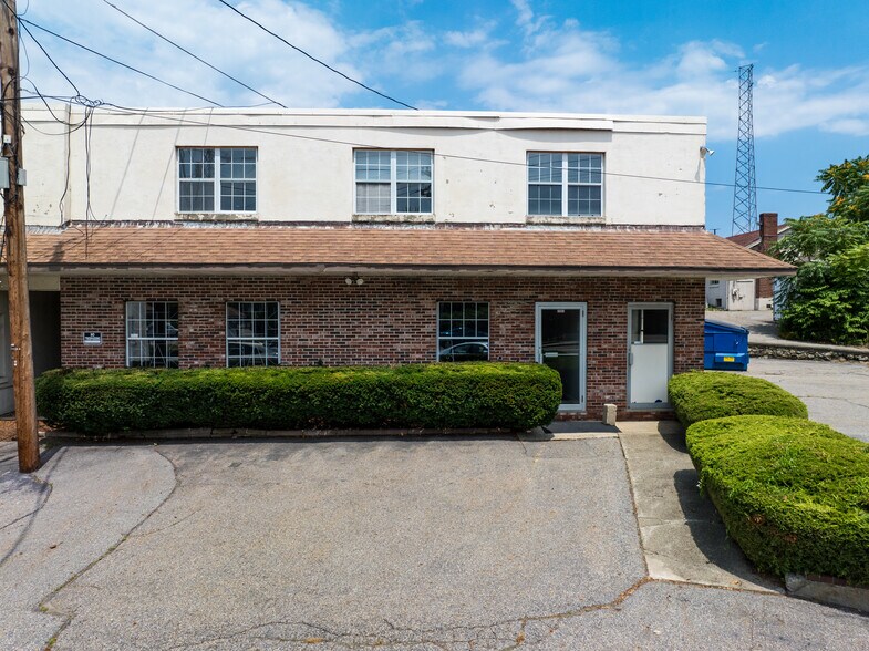 More Photos Of 1273-1275 Main St, Waltham Office For Sale