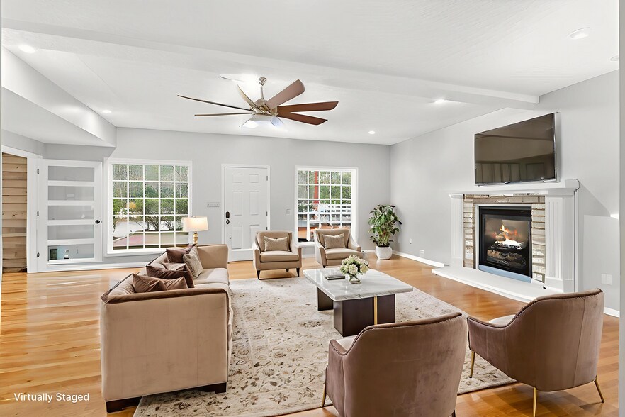 More Photos Of 1644 Broadstone Rd, Banner Elk General Retail For Sale