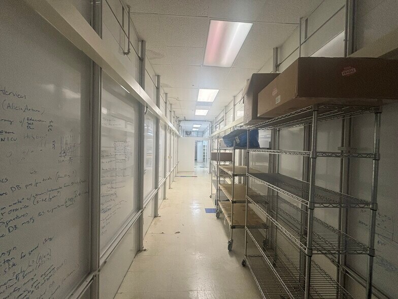 More Photos Of 1230 Bordeaux Dr, Sunnyvale Light Manufacturing For Lease